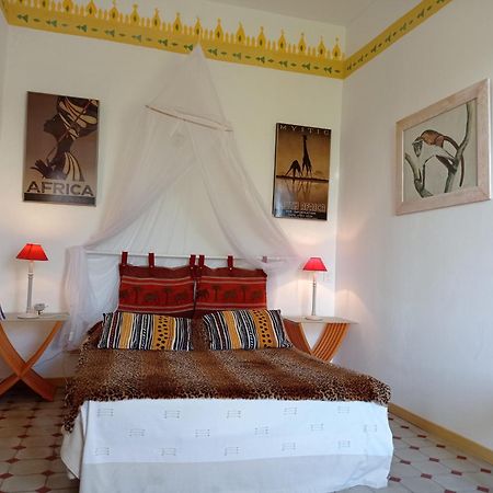 Bed and Breakfast La Bastide De Boisset Argilliers Exterior foto
